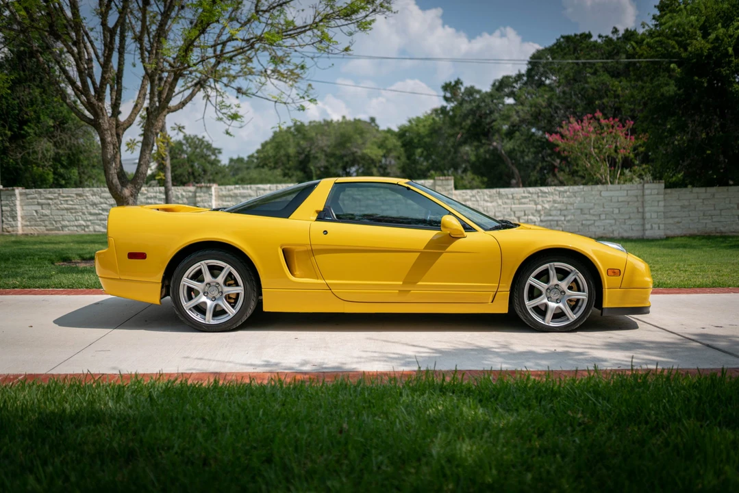 2003 Acura NA2 NSX - Image 16 of 31