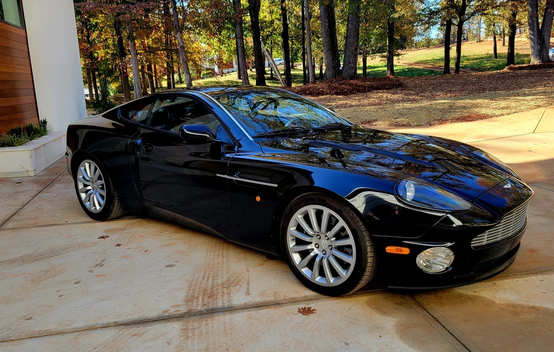 2003 Aston Martin Vanquish 1st Gen - Image 8 of 31