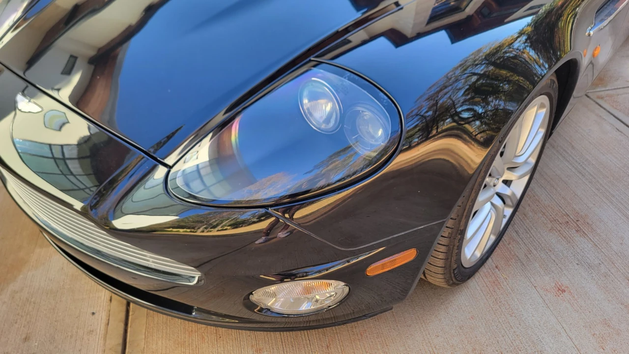 2003 Aston Martin Vanquish 1st Gen - Image 25 of 31
