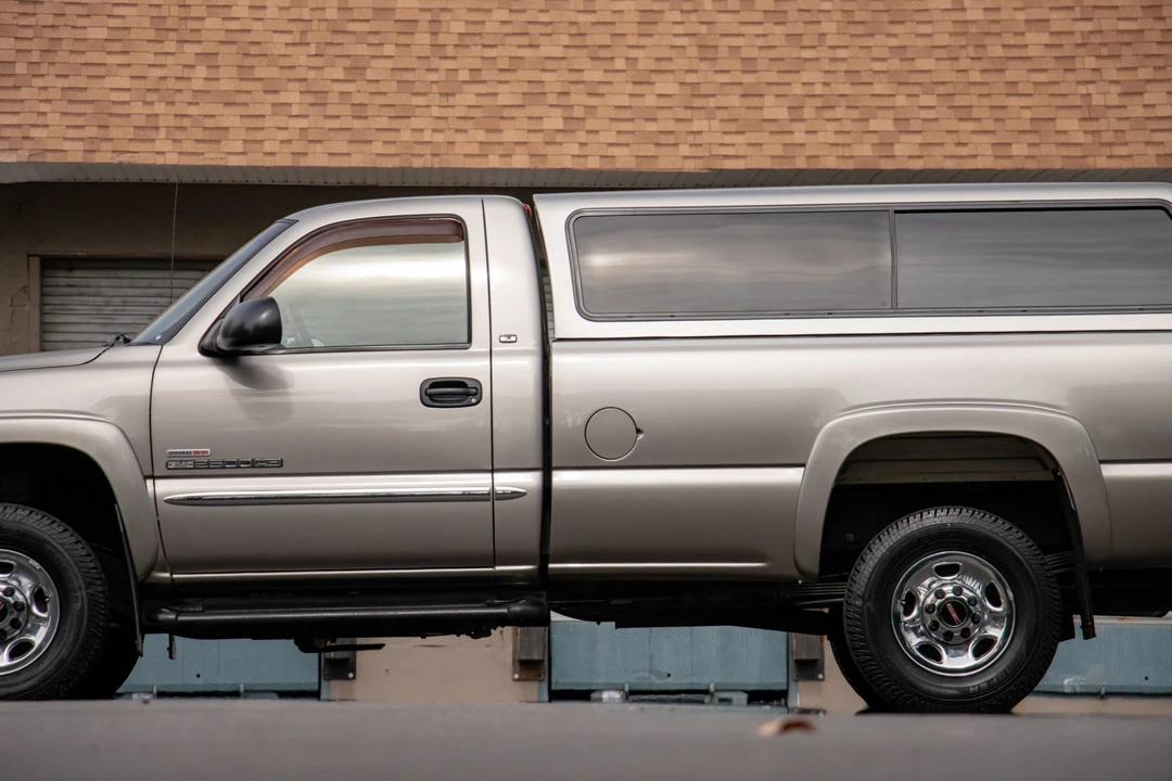 2003 GMC Sierra Heavy Duty 2nd Gen - Image 28 of 31