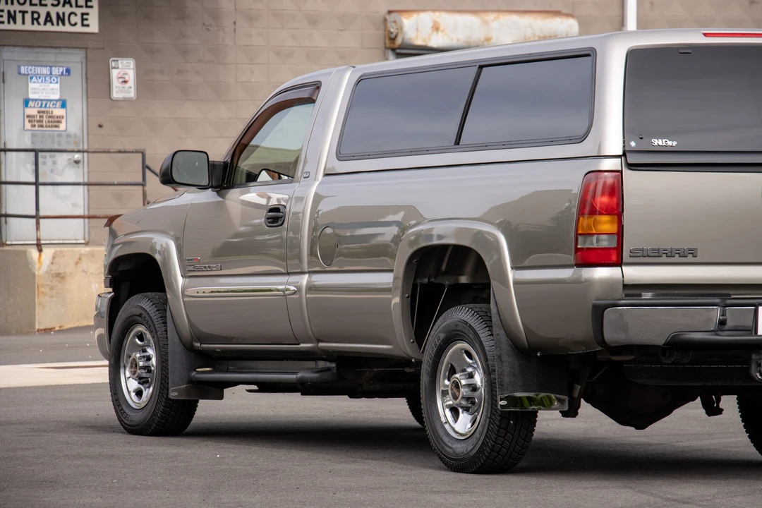 2003 GMC Sierra Heavy Duty 2nd Gen - Image 30 of 31