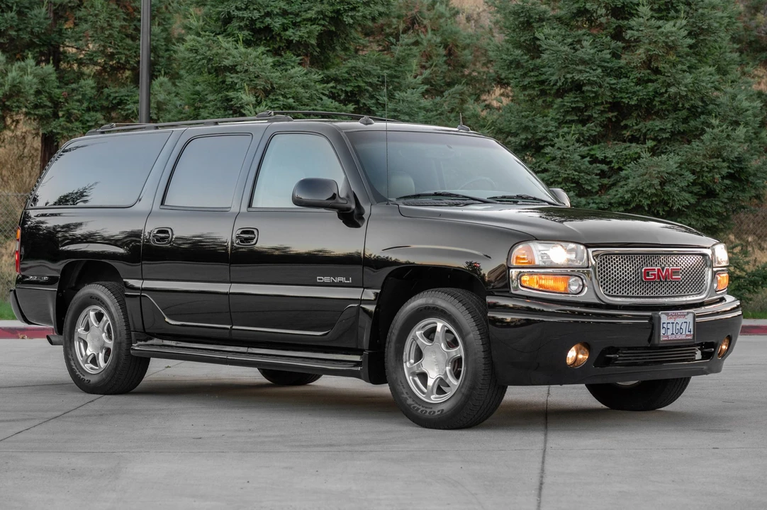 2003 GMC Yukon 2nd Gen - Image 7 of 31