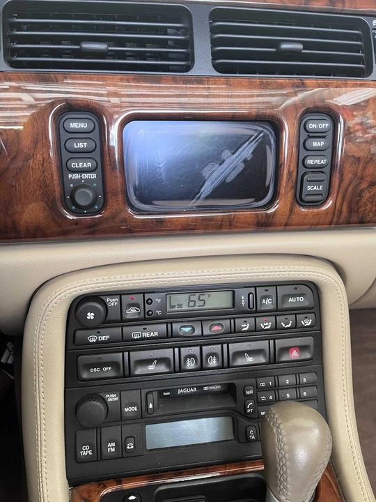 2003 Jaguar X100 XKR - Image 29 of 31