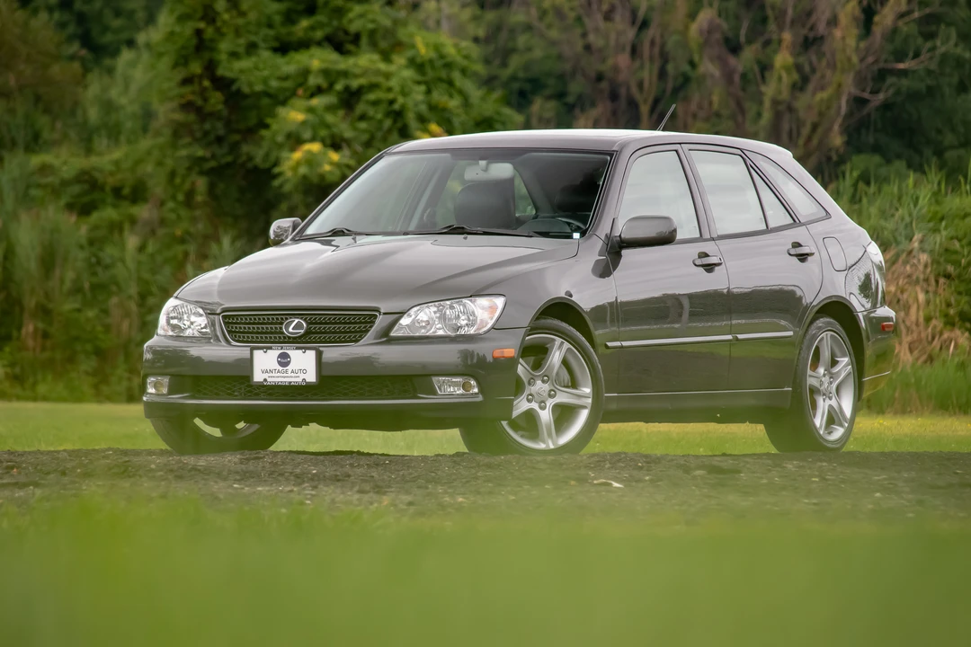 2003 Lexus IS 1st Gen - Image 5 of 31