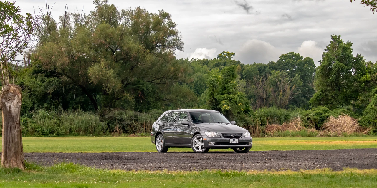 2003 Lexus IS 1st Gen - Image 24 of 31