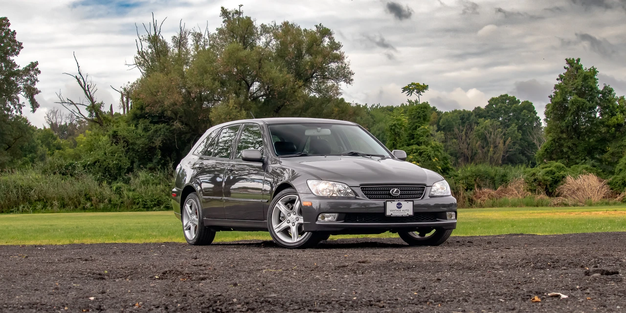 2003 Lexus IS 1st Gen - Image 26 of 31