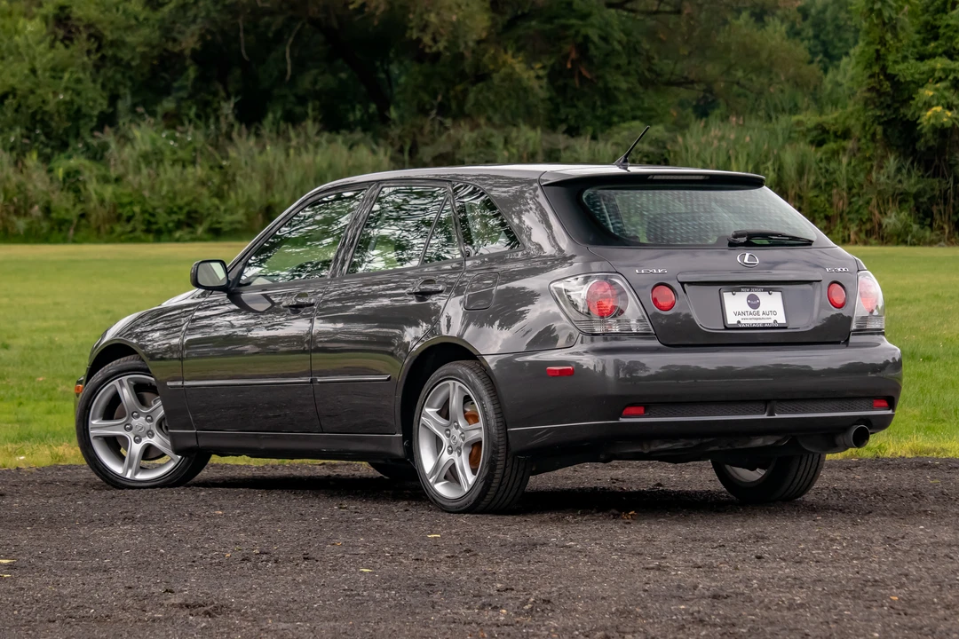 2003 Lexus IS 1st Gen - Image 12 of 31