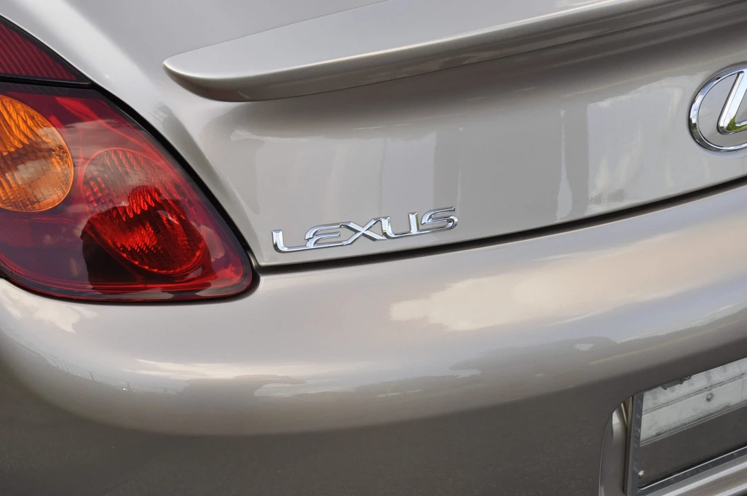2003 Lexus SC430 - Image 30 of 31