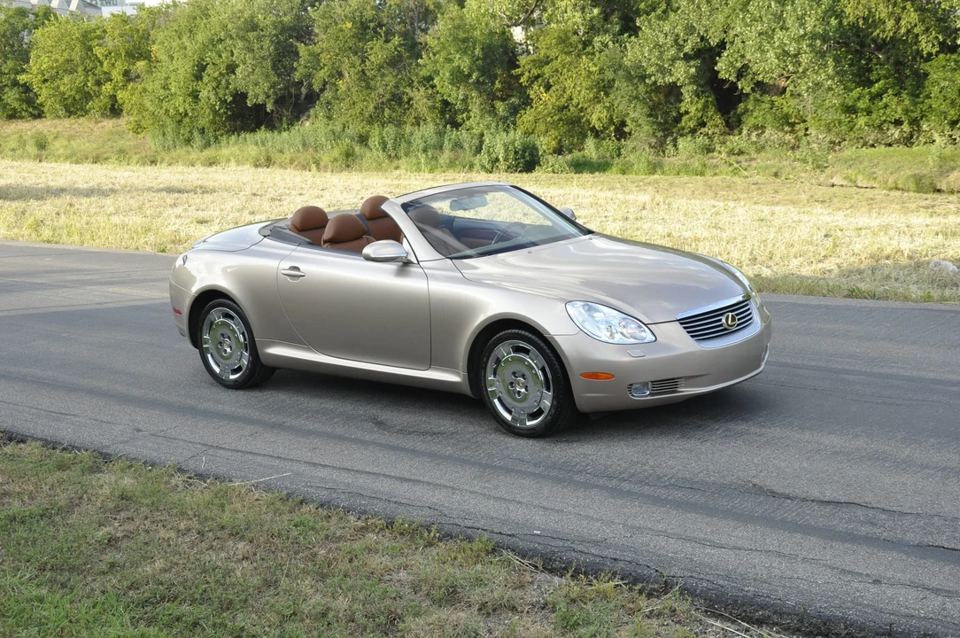 2003 Lexus SC430 - Image 13 of 31