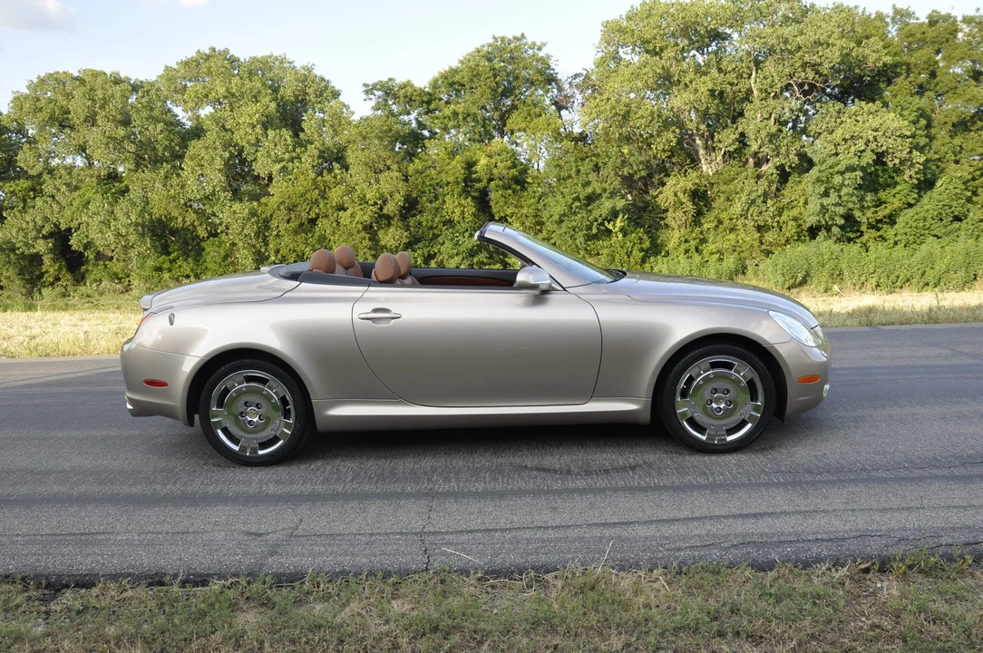 2003 Lexus SC430 - Image 10 of 31