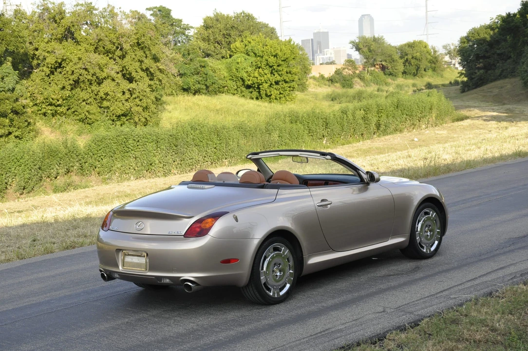 2003 Lexus SC430 - Image 8 of 31