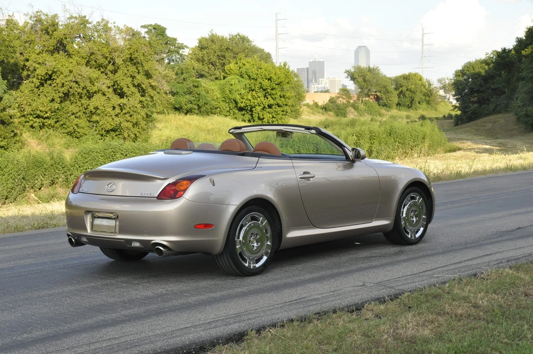2003 Lexus SC430 - Image 9 of 31