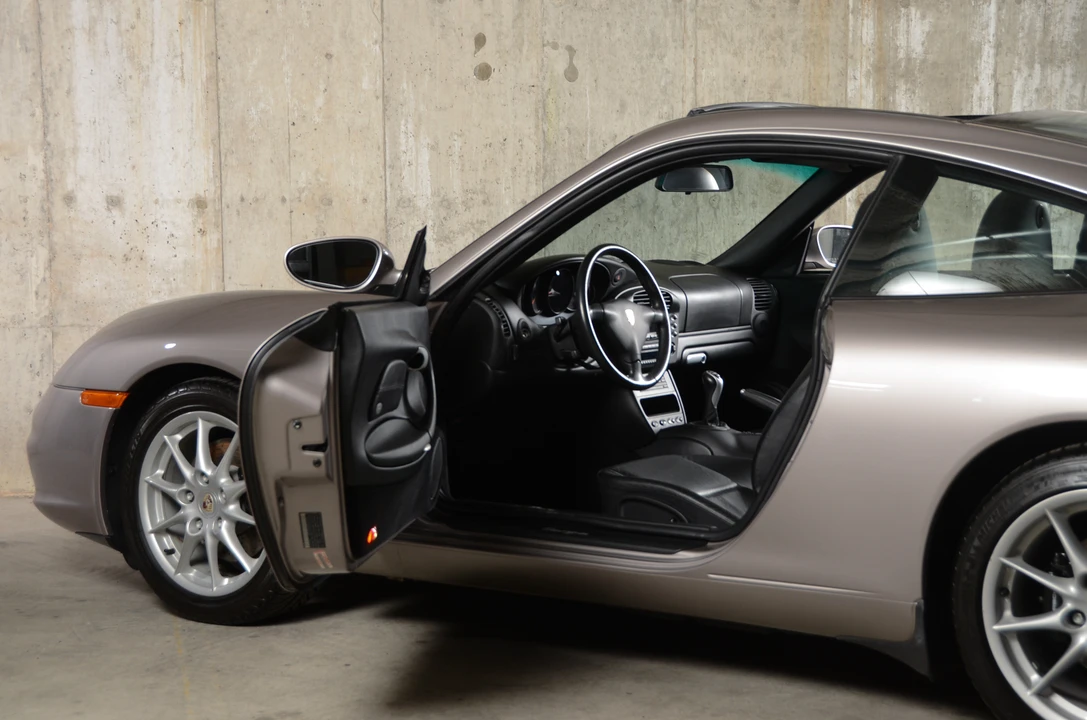 2003 Porsche 996 Carrera - Image 23 of 31