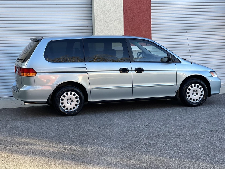 2004 Honda Odyssey - Image 28 of 31
