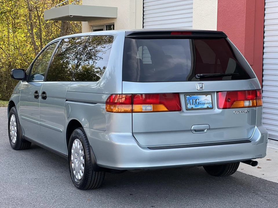 2004 Honda Odyssey - Image 19 of 31