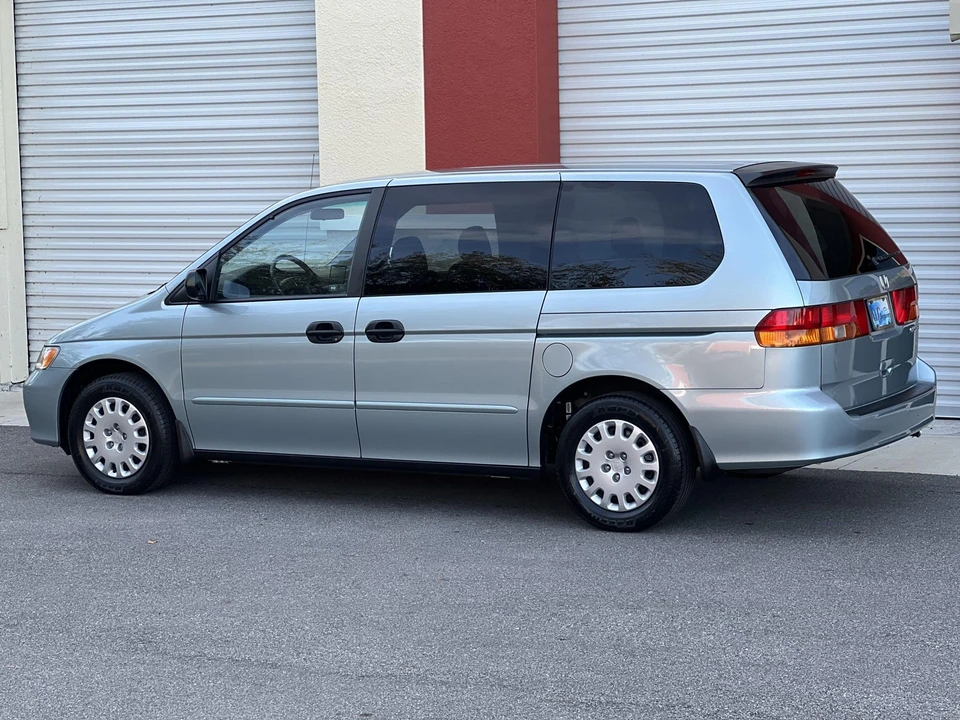 2004 Honda Odyssey - Image 14 of 31