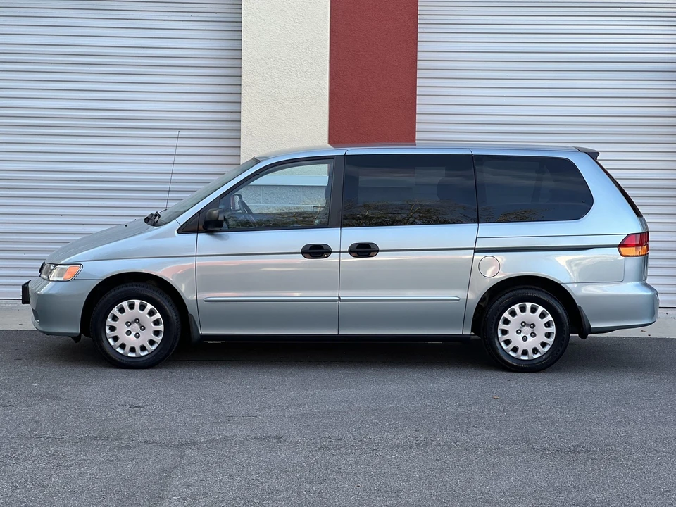 2004 Honda Odyssey - Image 12 of 31