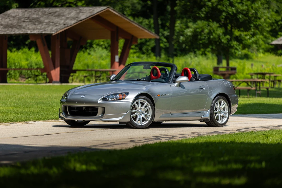 2004 Honda AP2 S2000 - Image 2 of 31