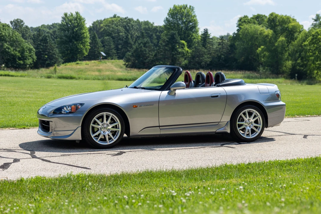 2004 Honda AP2 S2000 - Image 14 of 31