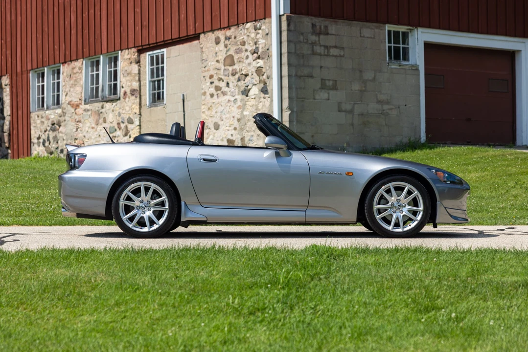 2004 Honda AP2 S2000 - Image 19 of 31