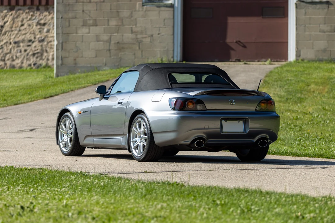 2004 Honda AP2 S2000 - Image 27 of 31