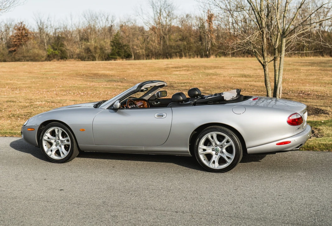 2004 Jaguar X100 XK8 - Image 27 of 31