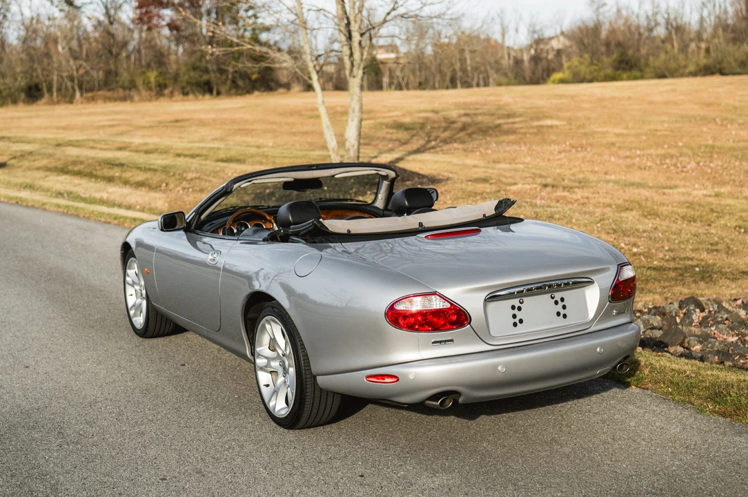 2004 Jaguar X100 XK8 - Image 23 of 31