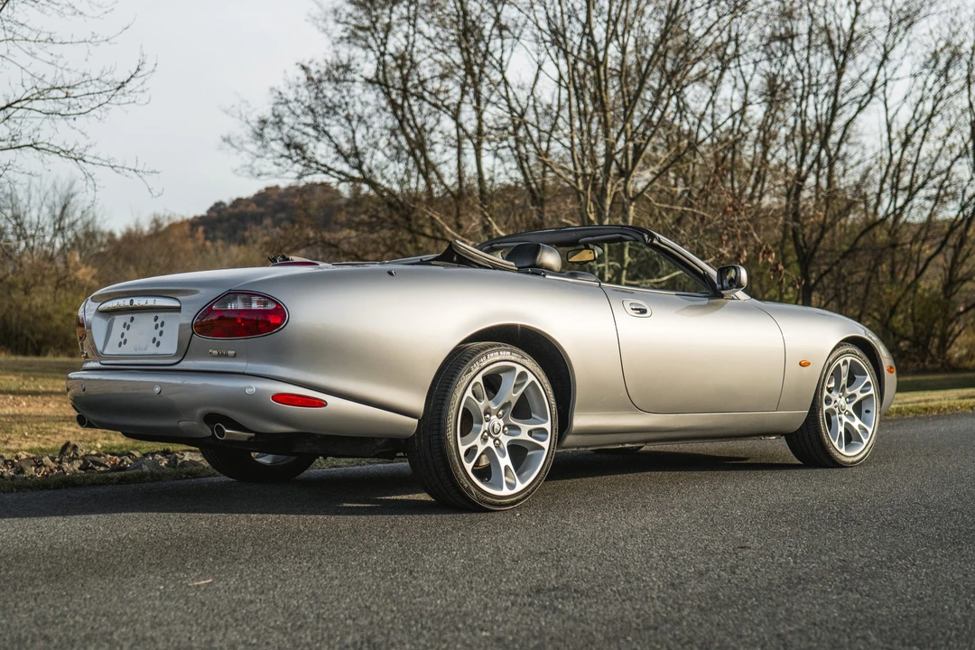 2004 Jaguar X100 XK8 - Image 16 of 31