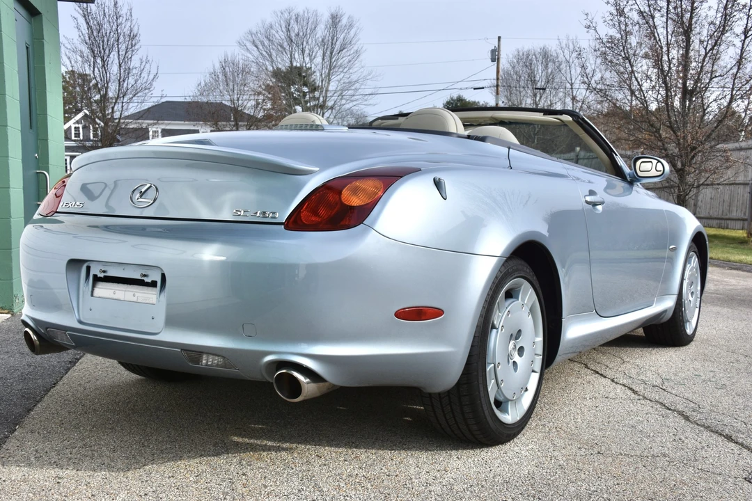 2004 Lexus SC430 - Image 24 of 31