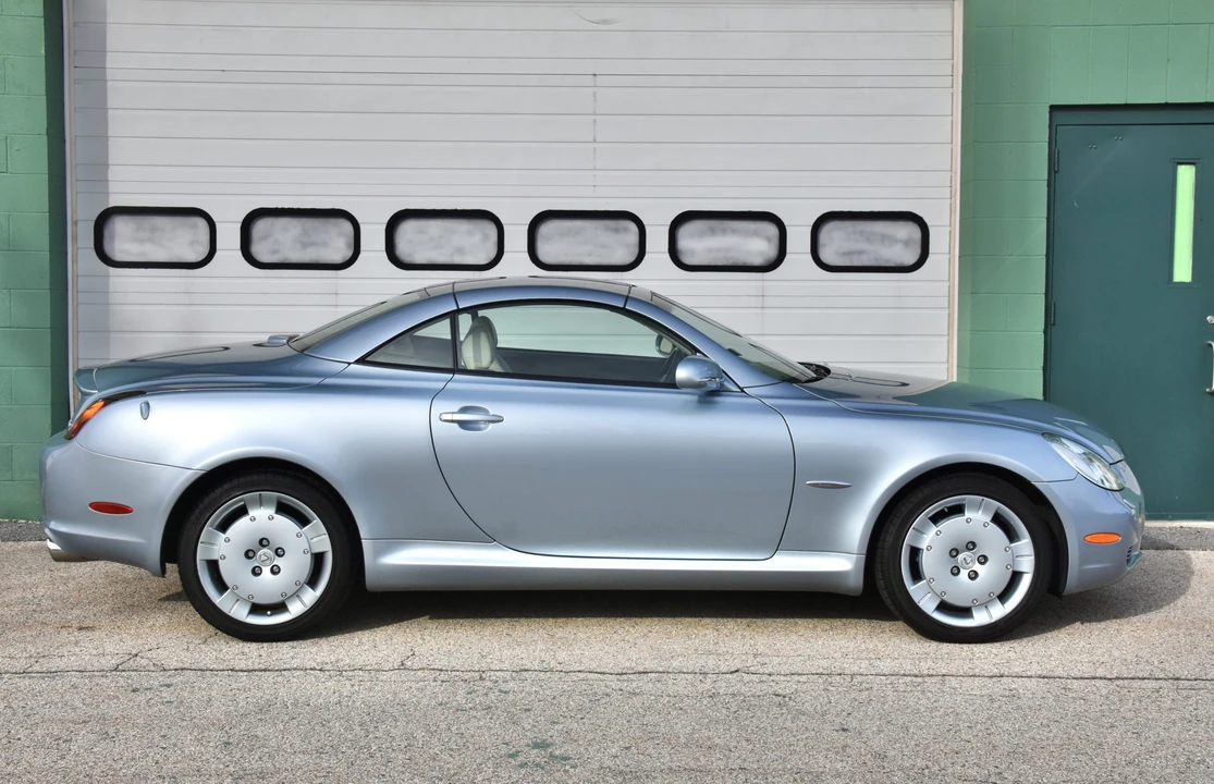 2004 Lexus SC430 - Image 3 of 31