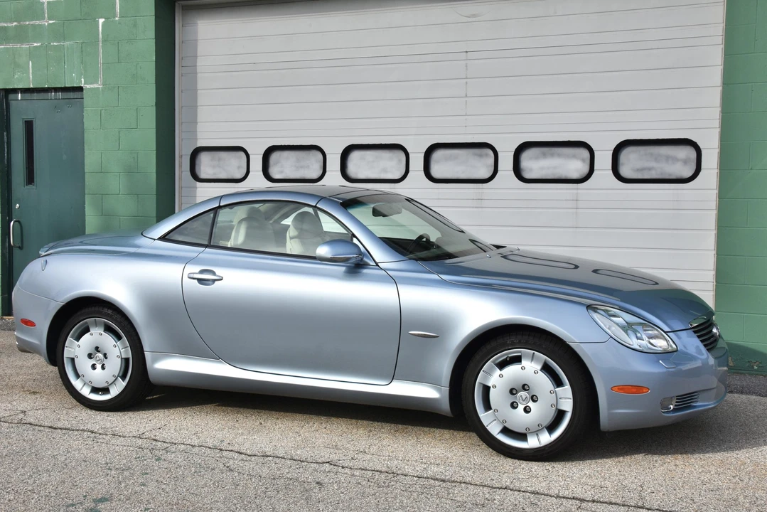 2004 Lexus SC430 - Image 5 of 31