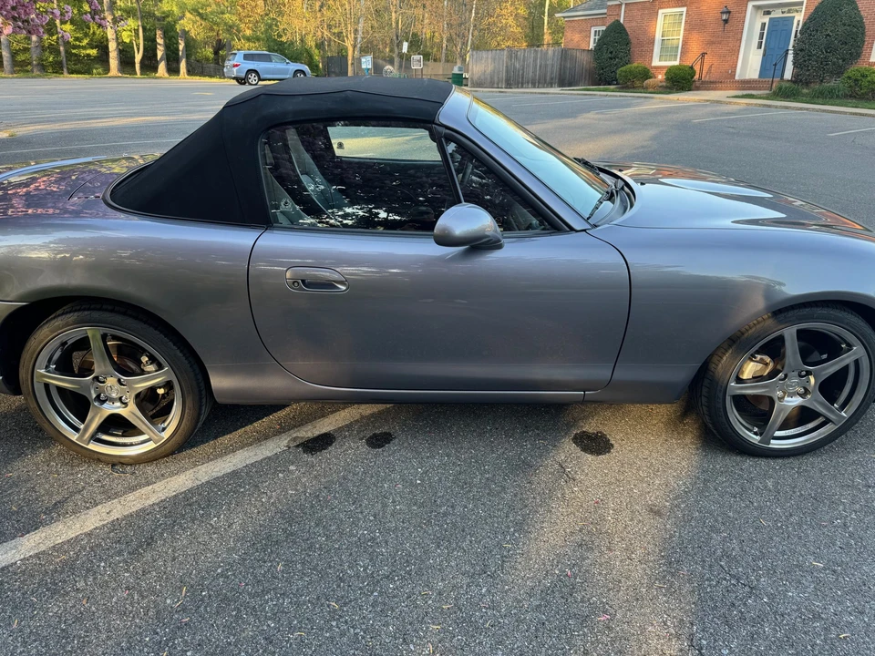 2004 Mazda NB Mazdaspeed MX-5 Miata - Image 16 of 31