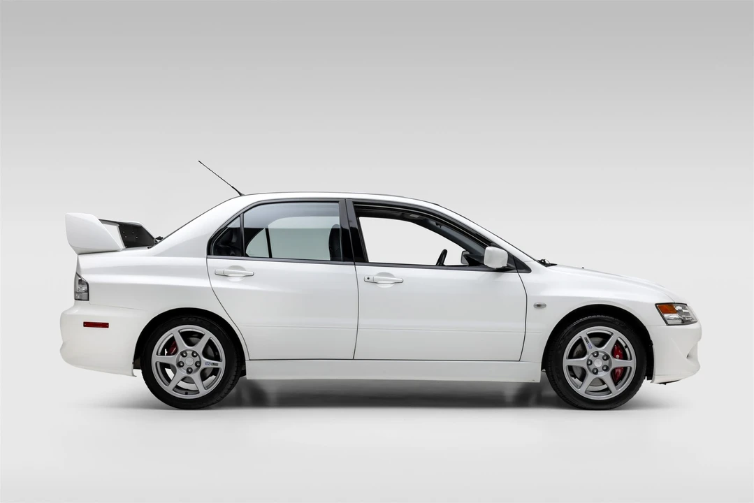 2004 Mitsubishi Lancer Evolution VIII 7th Gen - Image 11 of 31