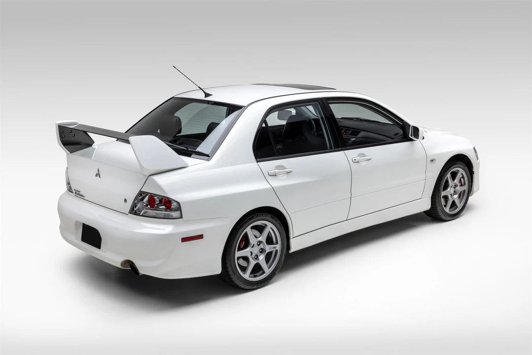 2004 Mitsubishi Lancer Evolution VIII 7th Gen - Image 13 of 31