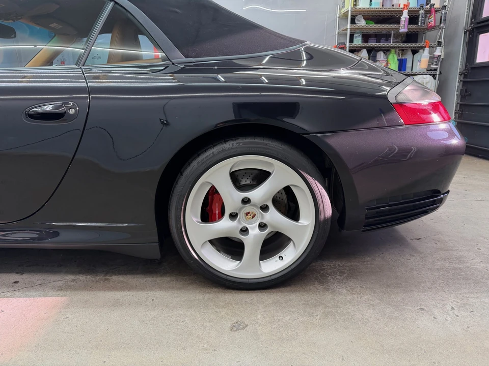 2004 Porsche 996 Carrera 4S - Image 23 of 31