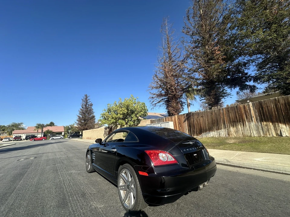 2005 Chrysler Crossfire - Image 8 of 31