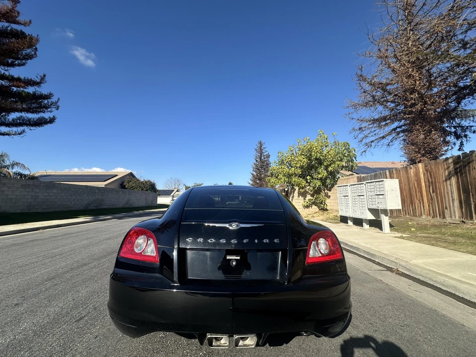 2005 Chrysler Crossfire - Image 9 of 31