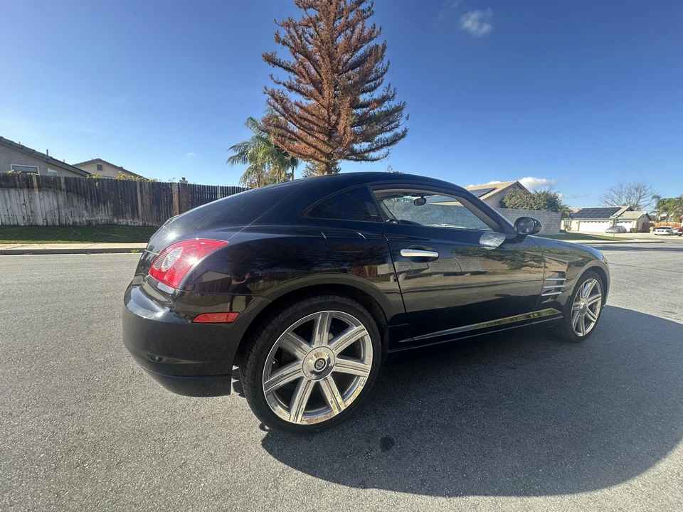 2005 Chrysler Crossfire - Image 11 of 31