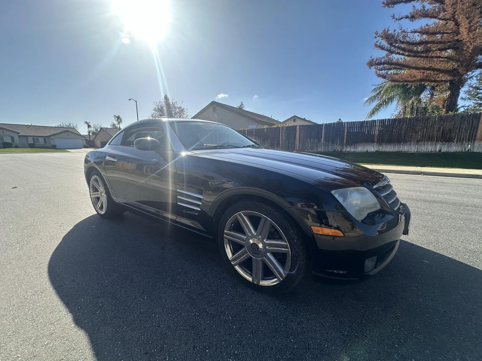 2005 Chrysler Crossfire - Image 2 of 31