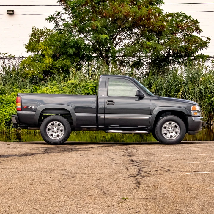 2005 GMC Sierra 2nd Gen - Image 25 of 31