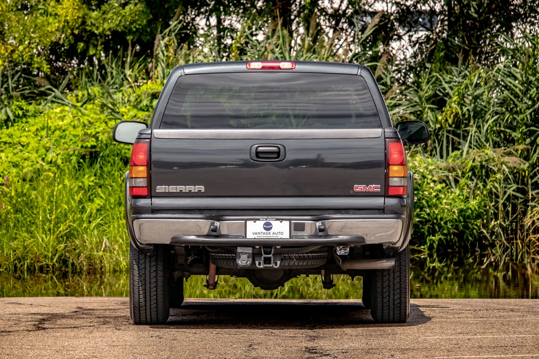 2005 GMC Sierra 2nd Gen - Image 15 of 31