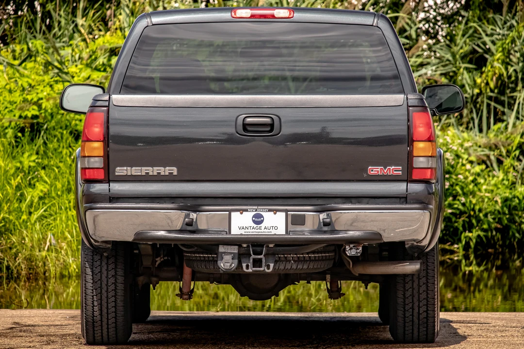 2005 GMC Sierra 2nd Gen - Image 16 of 31