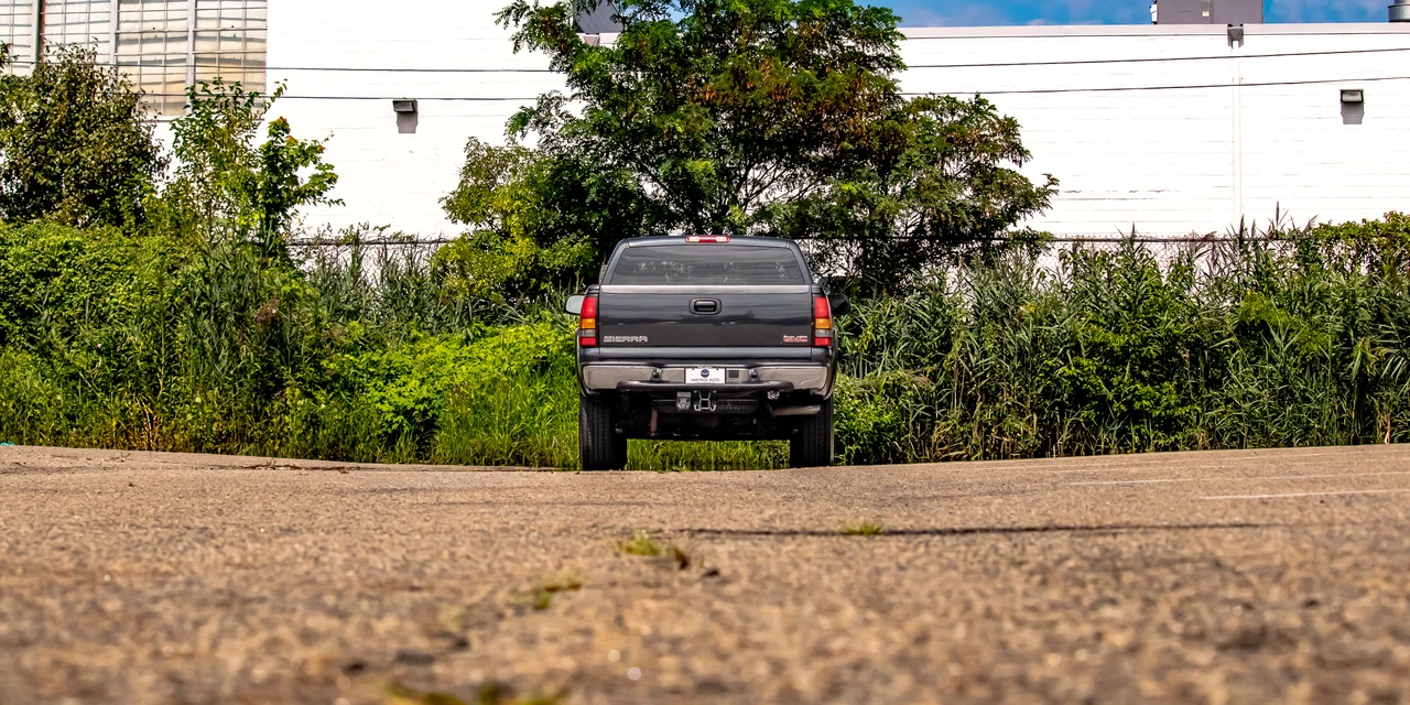 2005 GMC Sierra 2nd Gen - Image 13 of 31
