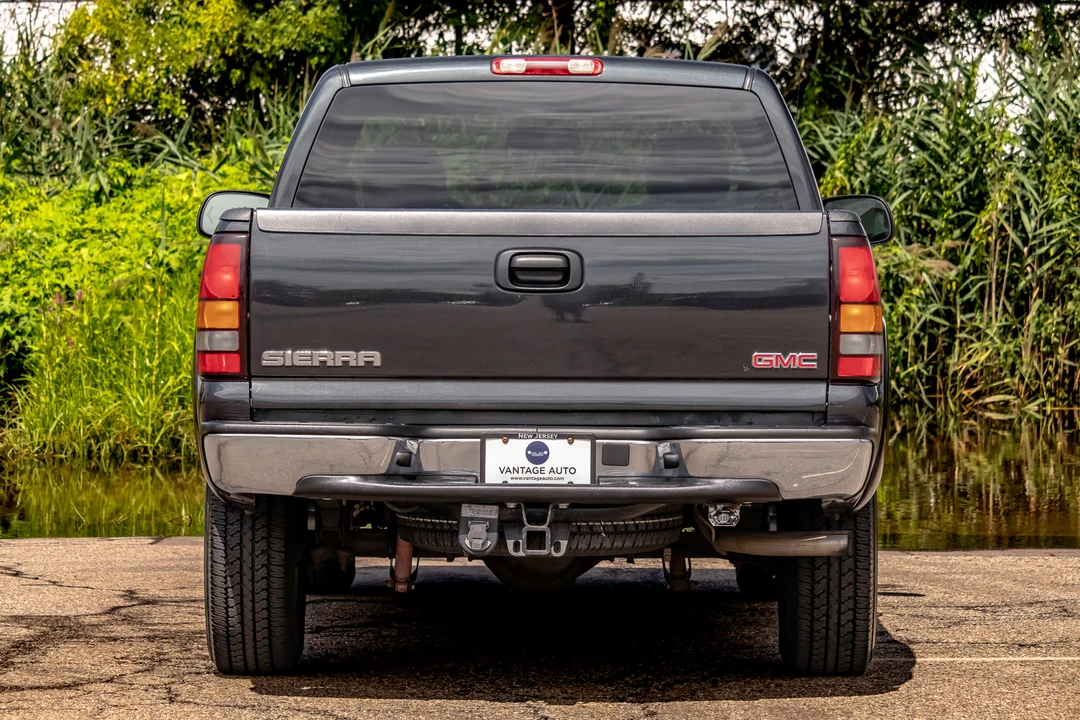 2005 GMC Sierra 2nd Gen - Image 17 of 31