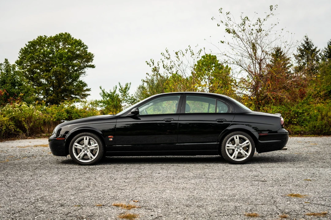 2005 Jaguar S-Type 2nd Gen - Image 16 of 31
