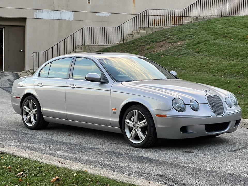 2005 Jaguar S-Type 2nd Gen - Image 16 of 31