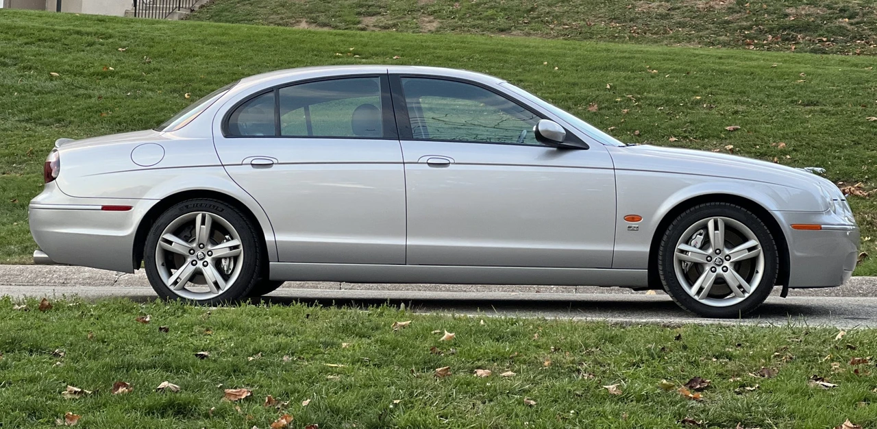 2005 Jaguar S-Type 2nd Gen - Image 18 of 31