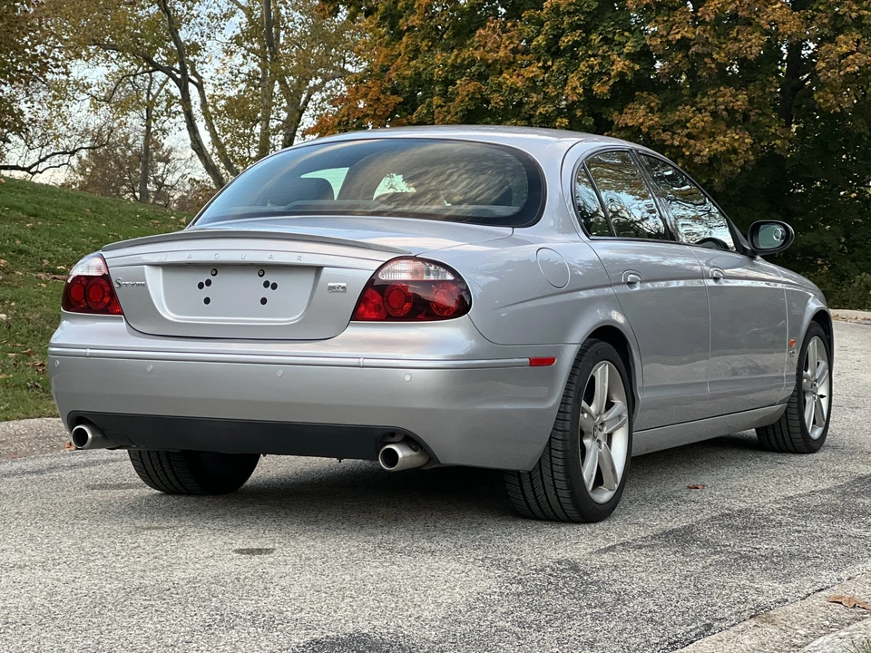 2005 Jaguar S-Type 2nd Gen - Image 23 of 31