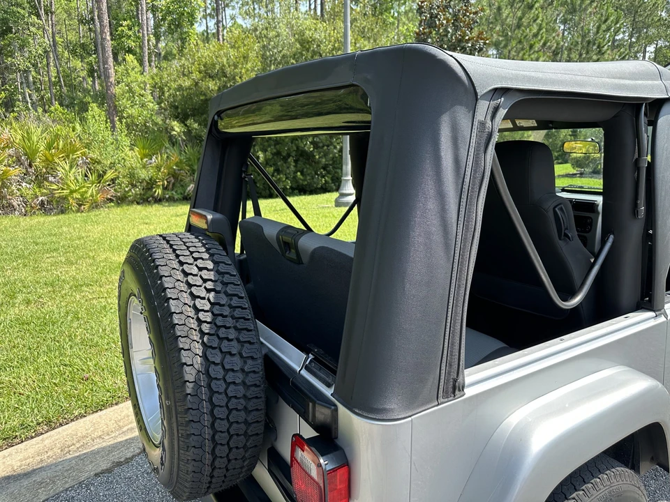 2005 Jeep TJ Wrangler - Image 26 of 31