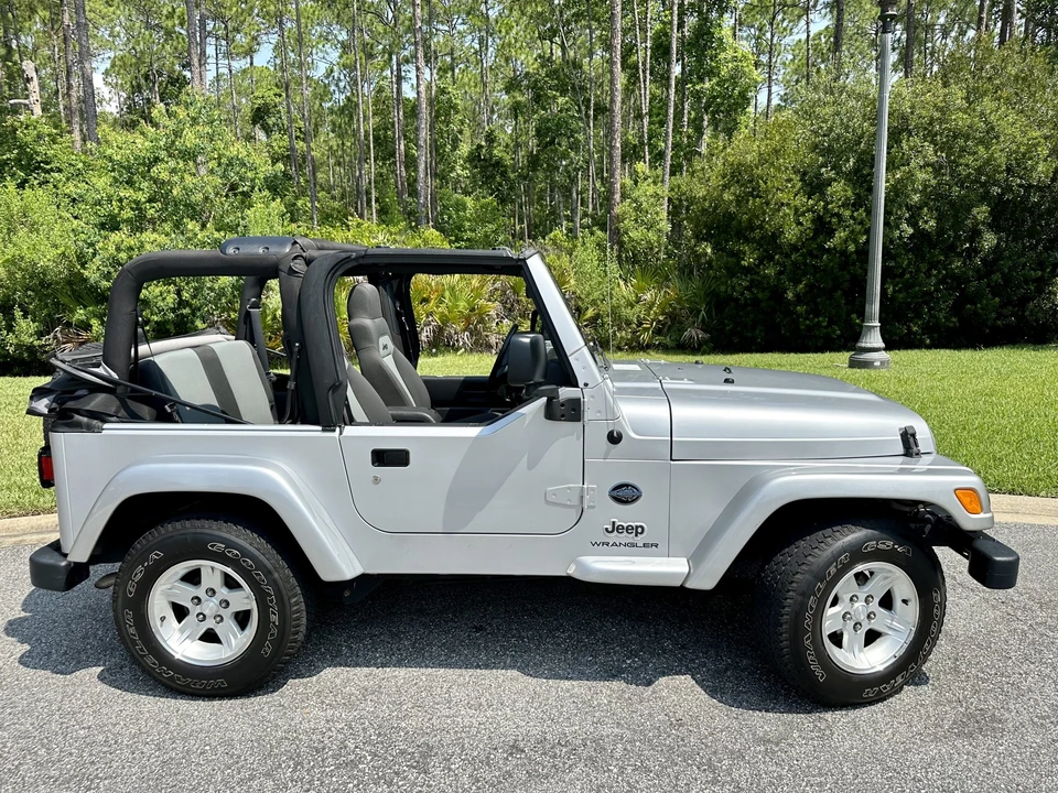 2005 Jeep TJ Wrangler - Image 16 of 31